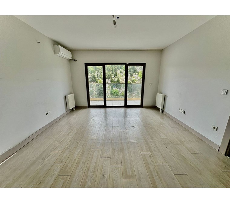 Gaziosmanpaşa TOKİ'de Satılık 109m2 5.Kat Kapalı Mutfaklı Çift Balkonlu