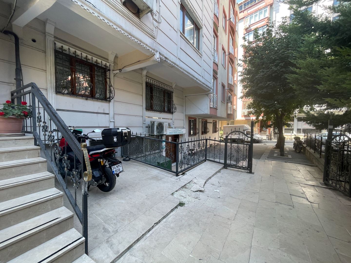 Property-photo