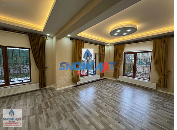 SNOW ART REOS GYMDEN KAYAKYOLUNDA SATILIK LÜX VİLLA