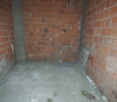 KÖRFEZ FATİH MAHALLESİ – ANA YOLA YAKIN 100 M² KULLANIŞLI DEPO