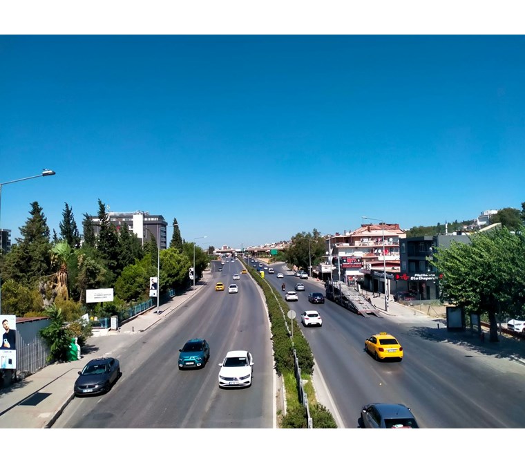 Karşıyaka Şemikler Anadolu Caddesine Cepheli 186 m2 Satılık Dükkan