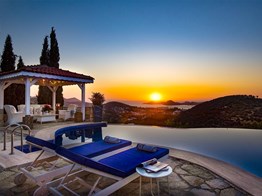 Bodrum Yalıkavak'ta Deniz Manzaralı 4+1 Lüks Satılık Malikane