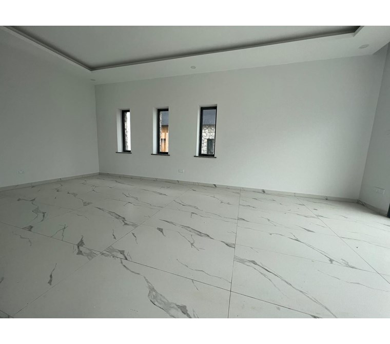 GİRNE CATALKÖY'DE SATILIK 3+1 VİLLA