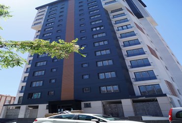 YEDİTEPE ÜNİV.YAKIN KONUMDA KURUMSAL FİRMALARA UYGUN DÜKKAN
