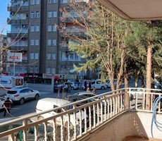 EMLAK 72'den Çamlıtepe mh. Dünya Hastanesi Yanında Satılık Daire