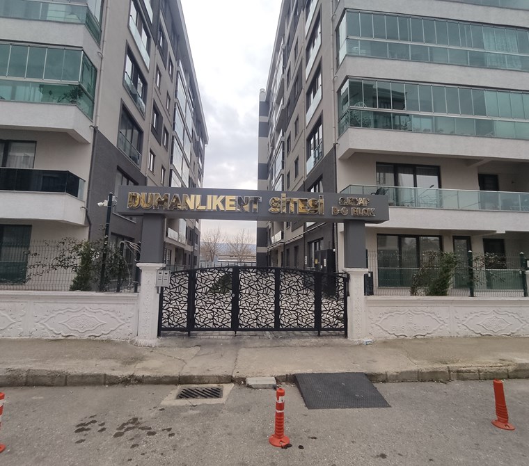 Çanakkale İsmetpaşa Dumanlıkent Sitesinde 155 m² Geniş, Ebeveyn Banyolu 3+1 Kiralık Daire