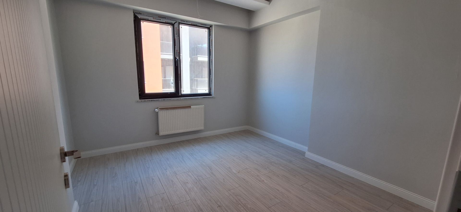 ÇANAKKALE KARACAÖREN’DE CADDE ÜZERİ | GENİŞ 3+1 | EBEVEYN BANYOLU KİRALIK DAİRE — Çanakkale gayrimenkul ilan görseli 18 / 21…