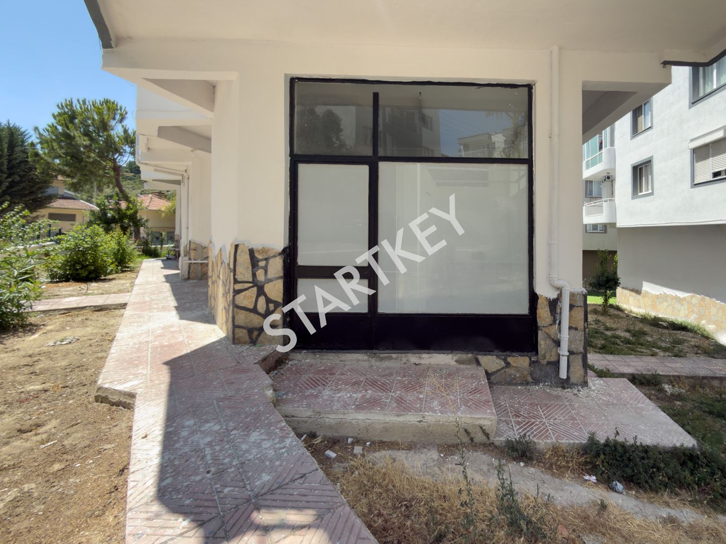 Property-photo