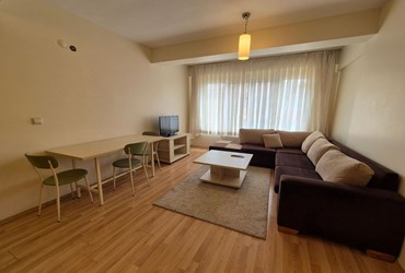 GÜVENLİKLİ SİTE İÇİNDE, YEDİTEPE ÜNİV. YAKIN KONUMDA EŞYALI 2+1