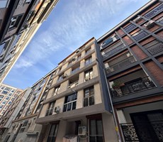 Karşıyaka Yeni Girne caddesi yakını satılık 3+1 daire