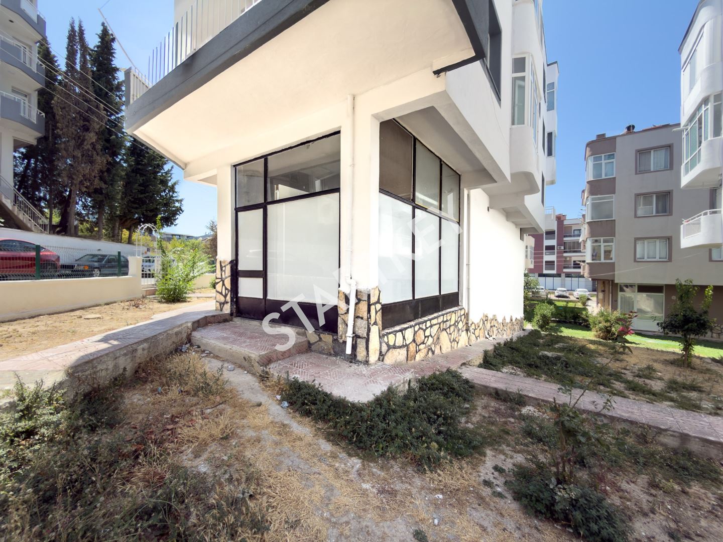 Property-photo