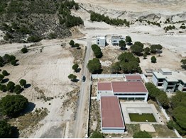 İzmir Menderes Küner'de Natamam Müstakil Ev ve 2000m2 Arsa