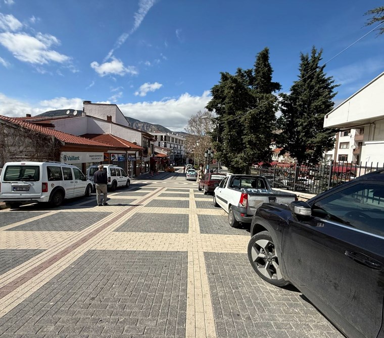 Nallıhan Merkez Kiralık İşyeri/Dükkan