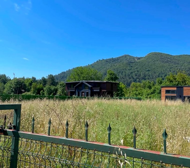 MÜJGAN EMLAKTAN MARMARİS ÇAMLI'DA SATILIK ARAZİ VE TINYHOUSE