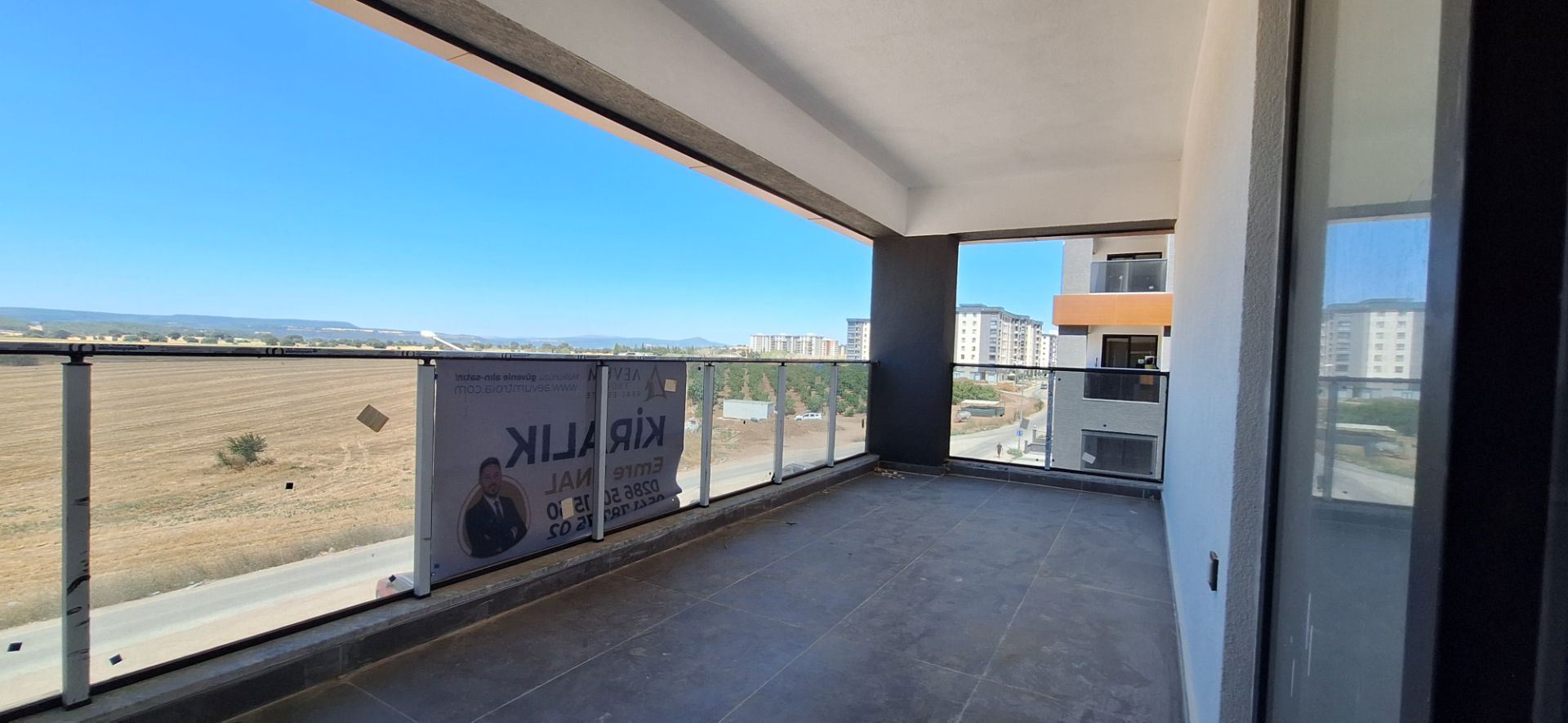 ÇANAKKALE KARACAÖREN’DE CADDE ÜZERİ | GENİŞ 3+1 | EBEVEYN BANYOLU KİRALIK DAİRE — Çanakkale gayrimenkul ilan görseli 12 / 21…