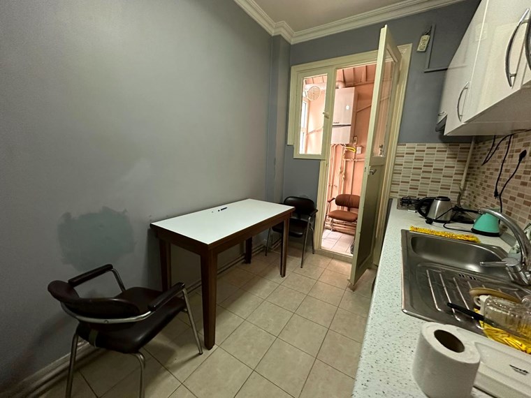 İŞ YERİNE UYGUN MİLLET CADDESİ'NDE YATIRIMLIK SATILIK DAİRE