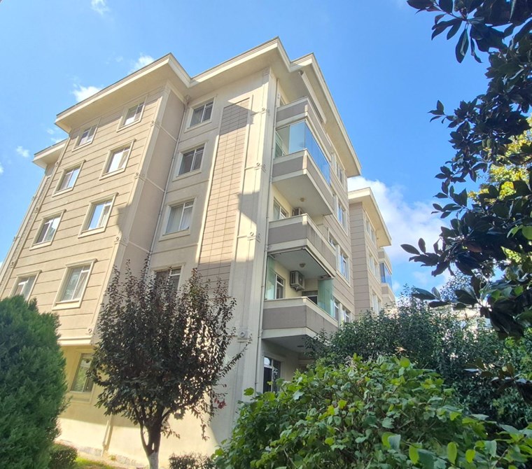 Üsküdar Çengelköy Bahçelievler Doktorlar Sitesi 3+1 Kiralık Daire