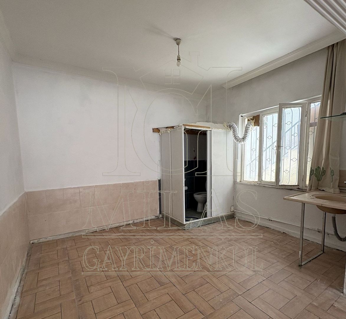 Property-photo