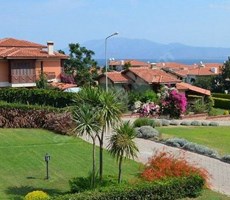 İzmir Çeşme Paşalimanı Denize Sıfır Sitede Satılık Lüks Villa
