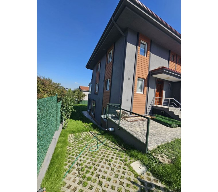 İSKANLI – PROJELİ – 3 KAT TAM KULLANIM ALANI OLAN VİLLA SATILIK