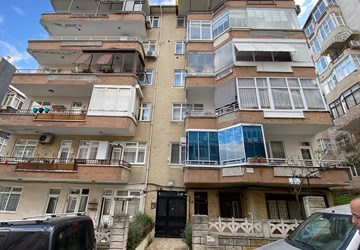 ALTIN EMLAK'TAN DEĞİRMENDERE MERKEZDE DENİZ MANZARALI SATILIK 3+1 BAKIMLI DAİRE
