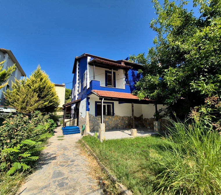 Kuşadası Cadde Üzeri Kiralık Villa (Ticari Konuma Uygun)