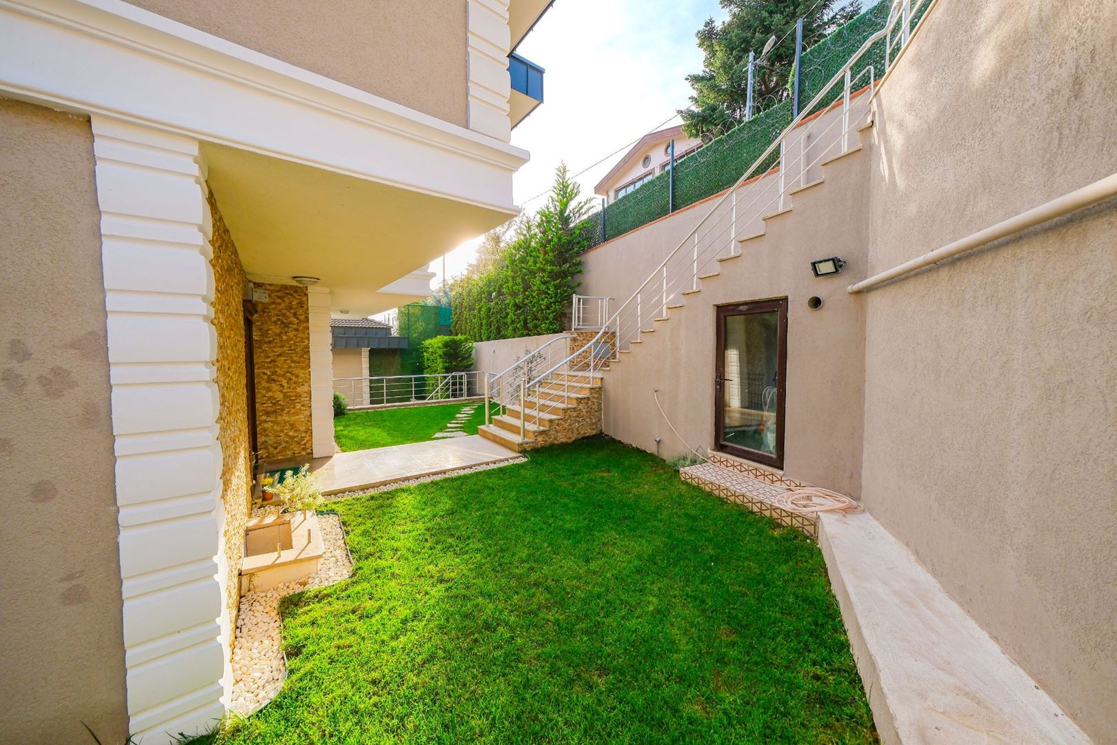 Property-photo