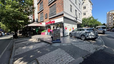 MALTEPE FEYZULLAH CADDESİNDE ÖN KULLANIMLI DÜKKAN
