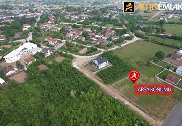 ALTIN EMLAK'TAN VİLLA KENTİ ARAPÇİFLİĞİ MAH.1563M² SATILIK ARSA