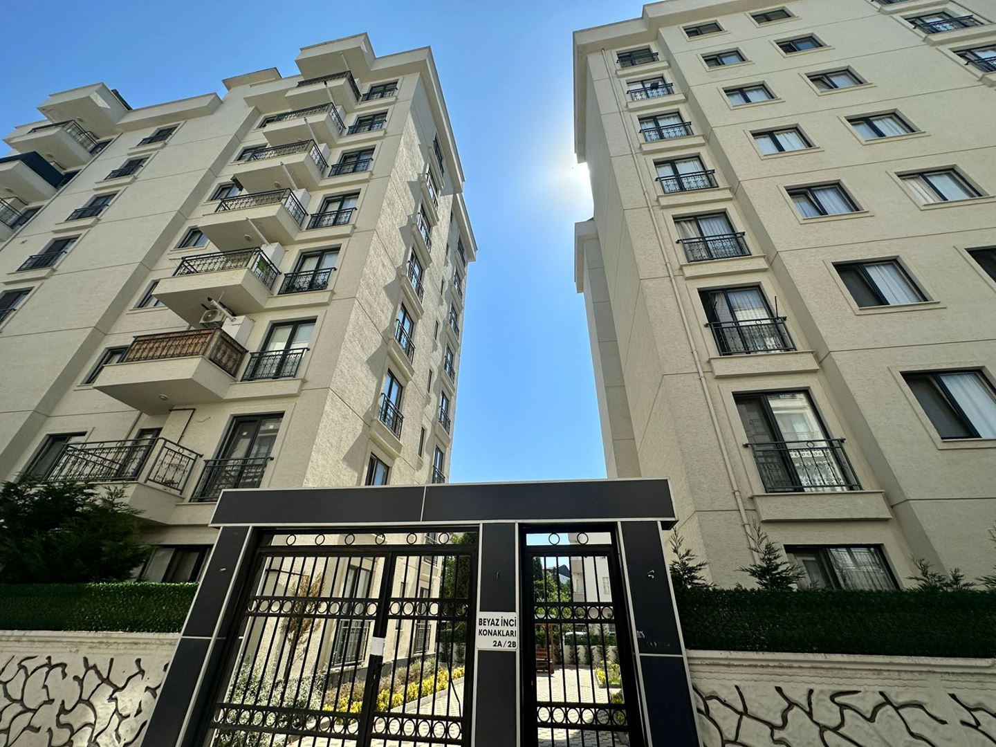 Şener Gyd'den İstasyon Mah. 200m² Site içi Teraslı Sıfır 5+2