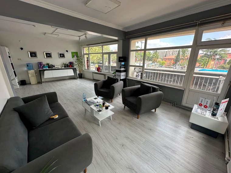 İŞ YERİNE UYGUN MİLLET CADDESİ'NDE YATIRIMLIK SATILIK DAİRE