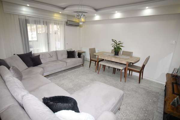 İKÇÜ YAKINI GENÇ BİNA ASANSÖRLÜ ARAKAT OTOPARKLI SATILIK DAİRE