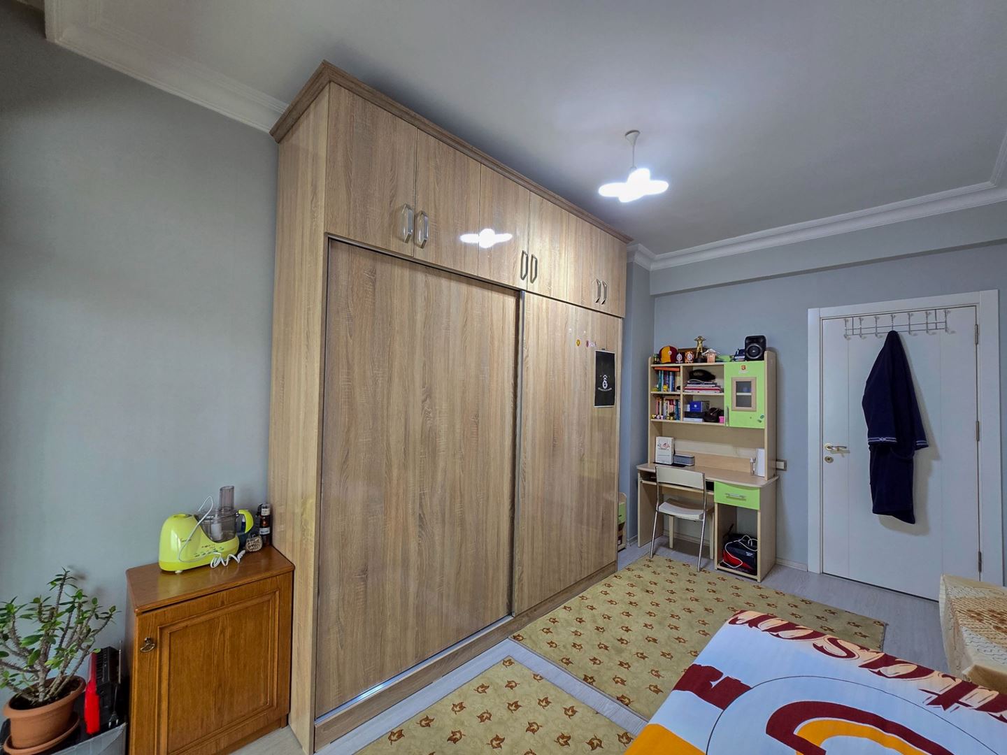 Property-photo