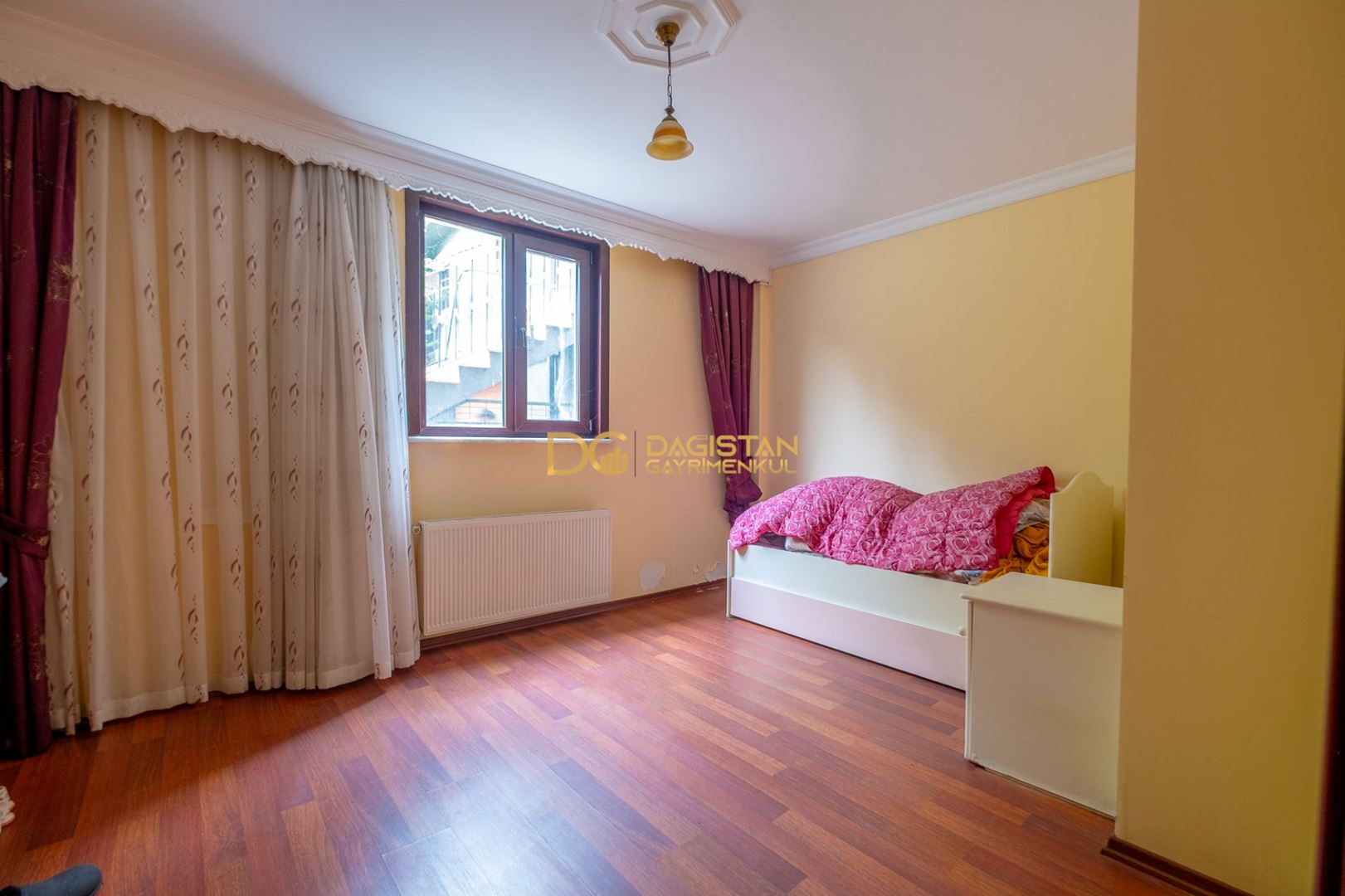 Property-photo