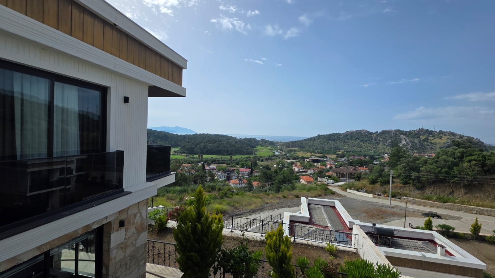 Property-photo