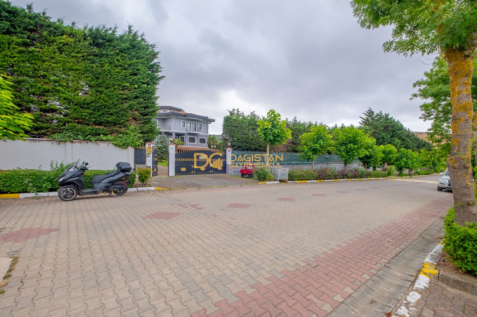 Property-photo