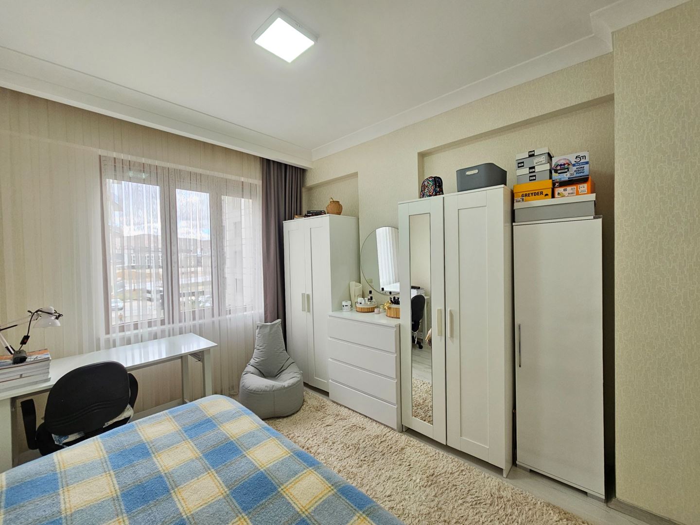 Property-photo