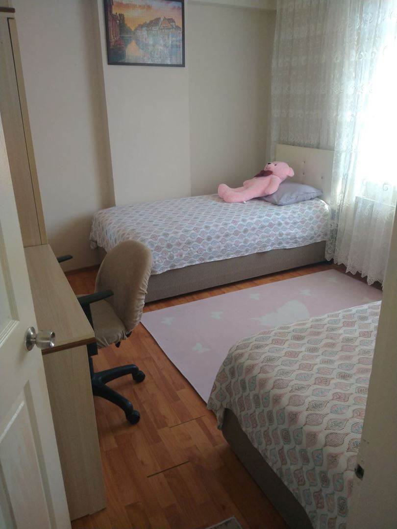 ŞENER GYD'DEN YENİBOSNA'DA ŞEHİR MERKEZİNDE FIRSAT DAİRE