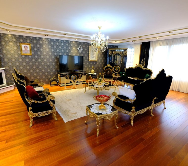 ADAKALE BÖLGESİNDE DENİZ MANZARALI 7+2 600 M2 ÜST TRİPLEKS DAİRE