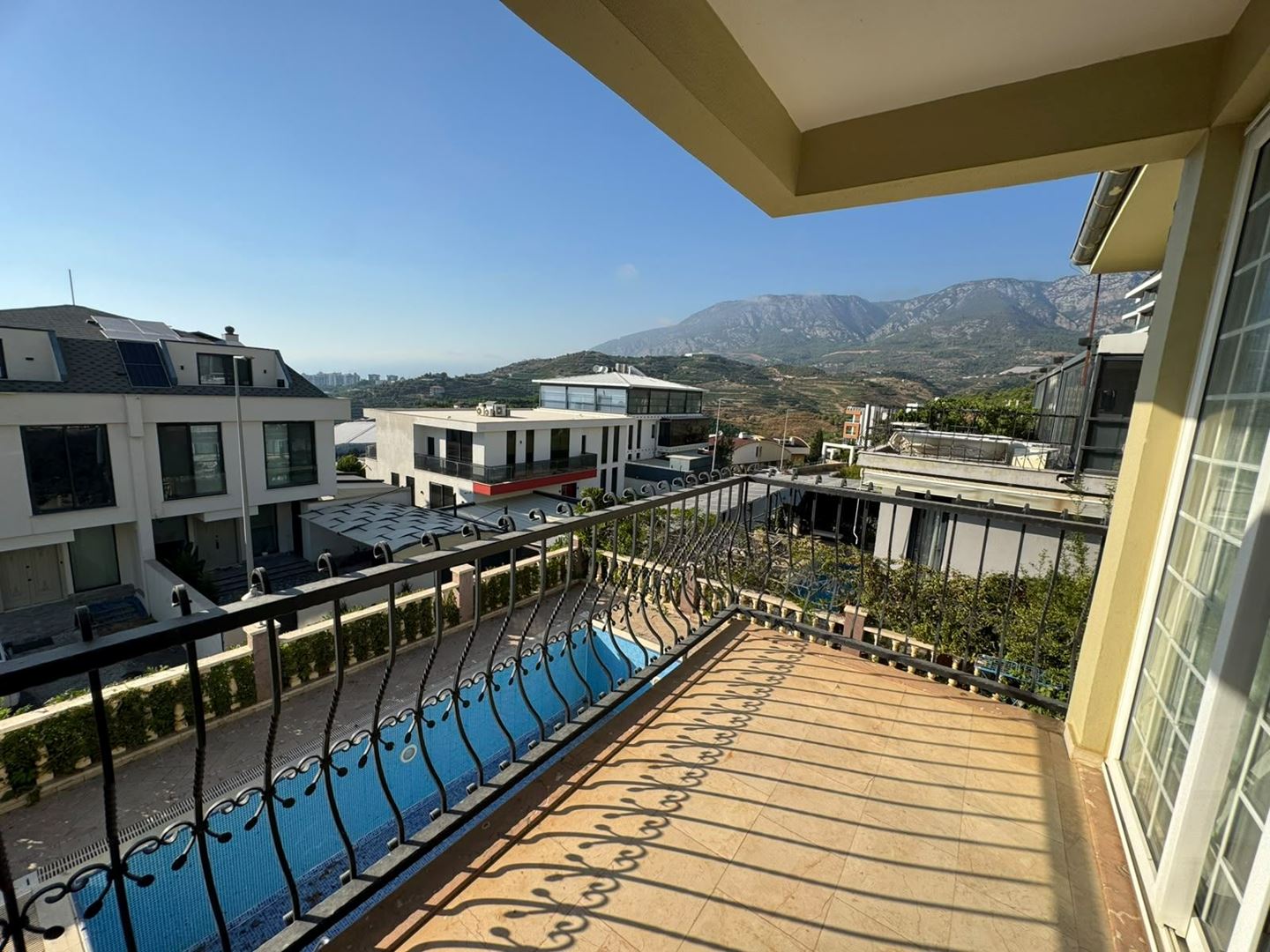 ALANYA KARGICAKTA MÜSTAKİL HAVUZLU 3+1 EŞYALI VİLLA · 28 · Fotoğraflar