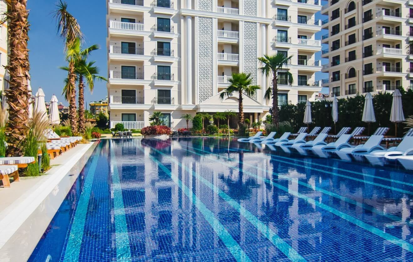 ALANYA MERKEZDE DENİZE 150 M FULL LÜKS EŞYALI SATILIK 2+1 DAİRE