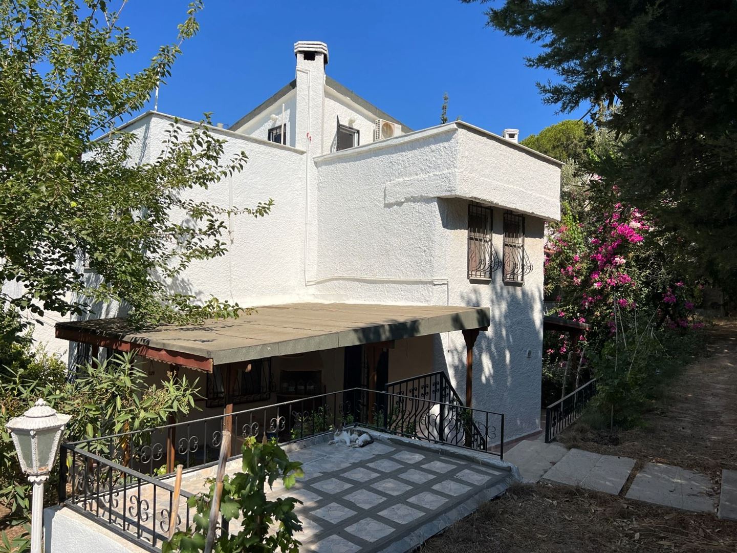 Property-photo