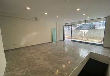 BAKIRKÖY İNCİRLİ YENİ BİNADA SATILIK 2 KATLI DÜKKAN