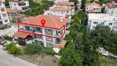 DATÇA TAM MERKEZDE DENİZ MANZARALI 2+1 ÜST KAT DAİRE