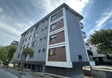 BAHÇELİEVLER'DE E5 VE ADNAN KAHVECİNİN ARASINDA 4+1 SIFIR DAİRE