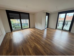 Fenerbahçe Az Katlı Binada 2+1 Kiralık Daire