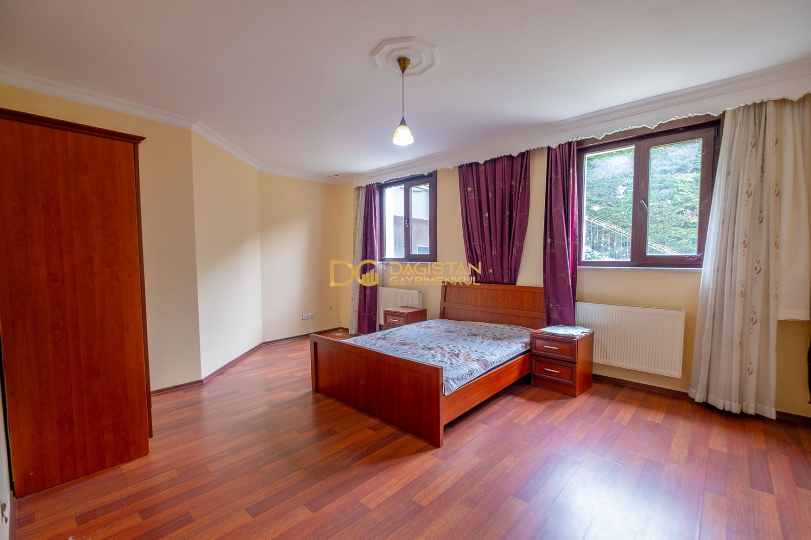Property-photo