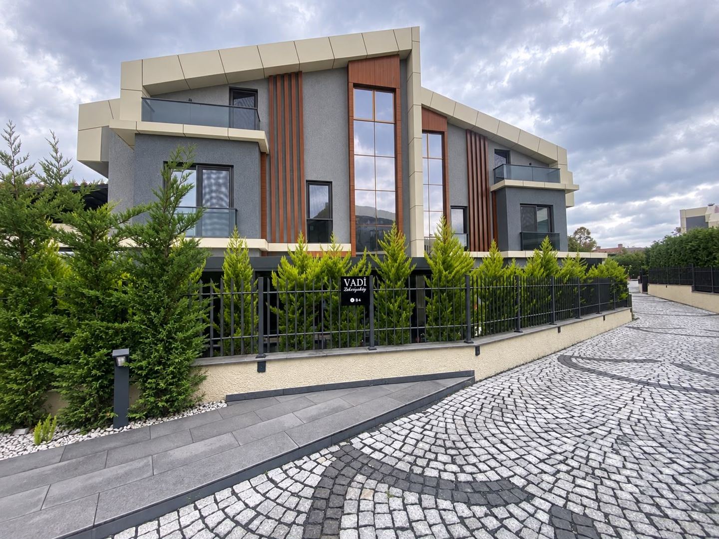 Property-photo