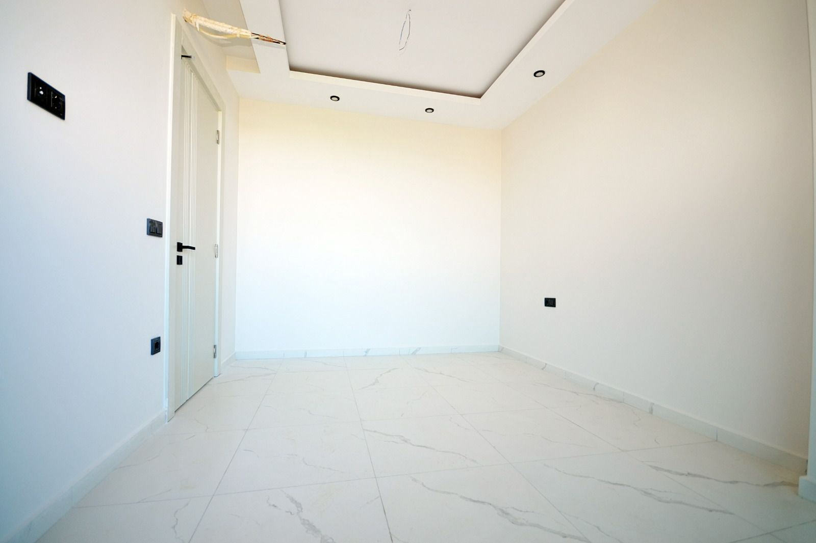 ALANYA KARGICAKTA MUHTEŞEM KOMPLEKS İCERİSİNDE 2+1 SATILIK LÜKS DAİRE · 8 · Fotoğraflar