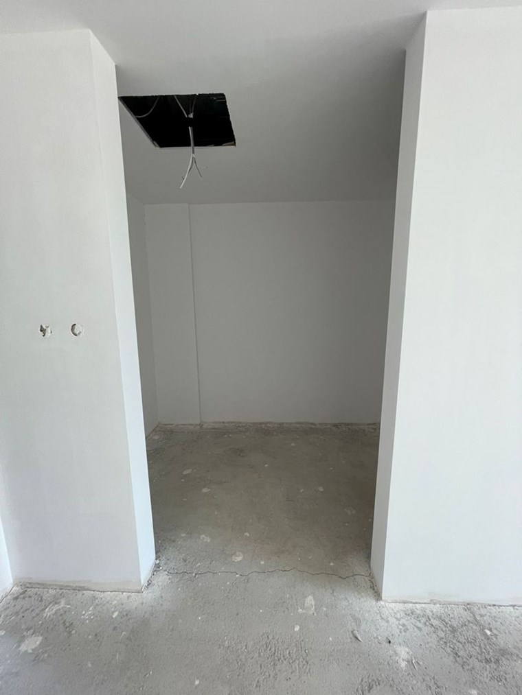 İzmir Menderes Küner'de Natamam Müstakil Ev ve 2000m2 Arsa